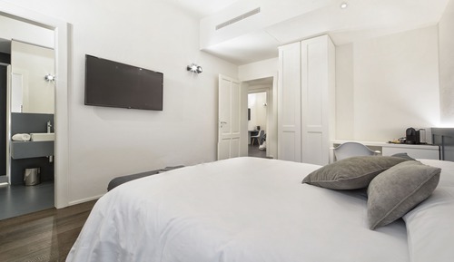 Room, 1 Bedroom (Suite Station)