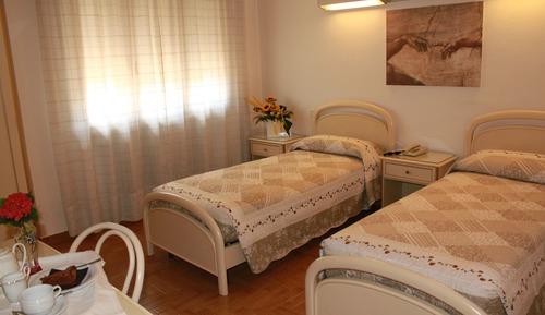 Standard Single Room