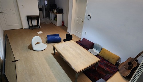Economy Room