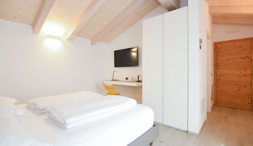 Deluxe Double Room, Vineyard View