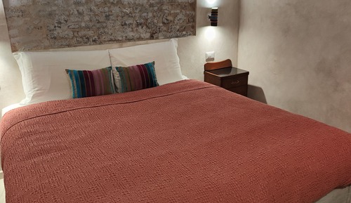 Deluxe Triple Room, 1 Bedroom (Pink Room)