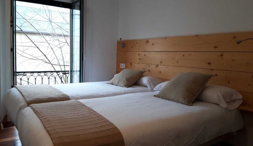 Basic Double Room, Balcony, Beachside