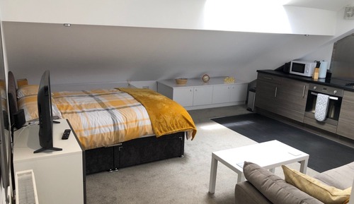 City Studio, 1 Double Bed