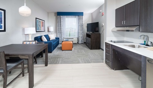 Suite, 2 Queen Beds, Accessible (Hearing)