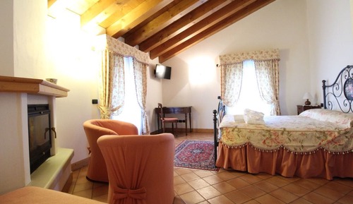 Romantic Room