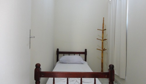 Single Room, Shared Bathroom