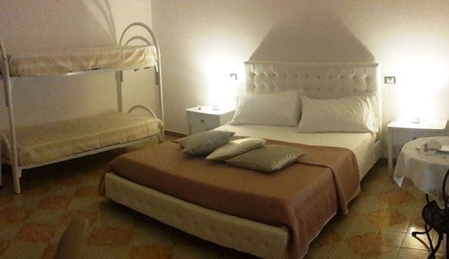 Quadruple Room, Private Bathroom (Ulivo)