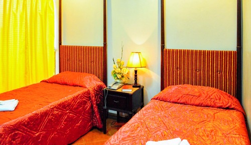Deluxe Twin Room