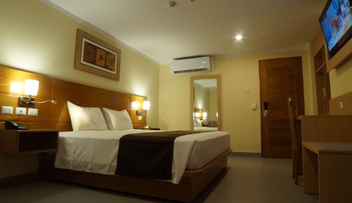Single Room, 1 Double Bed