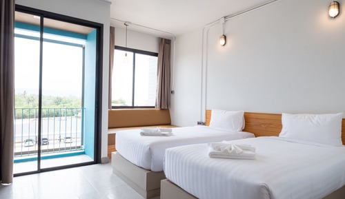 Standard Twin Room
