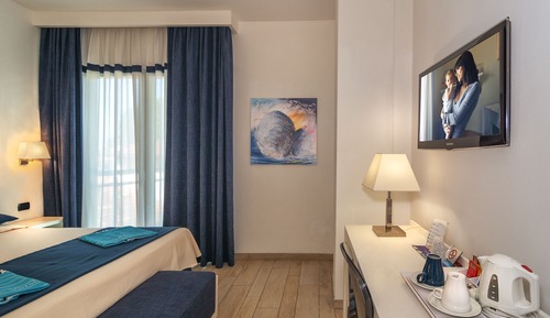 Deluxe Double Room, Pool View