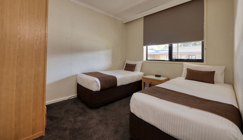 1 Bedroom Twin Apartment