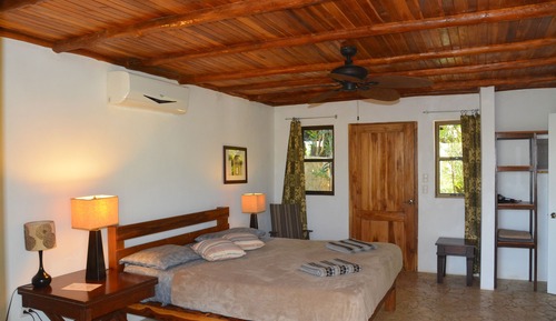Premium Bungalow, 1 King Bed, Non Smoking, Mountain View