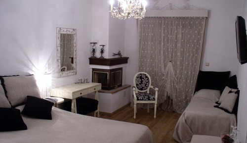 Standard Double or Twin Room, 1 Queen Bed, Non Smoking, Lake View