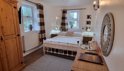 Double Room (Room 7)