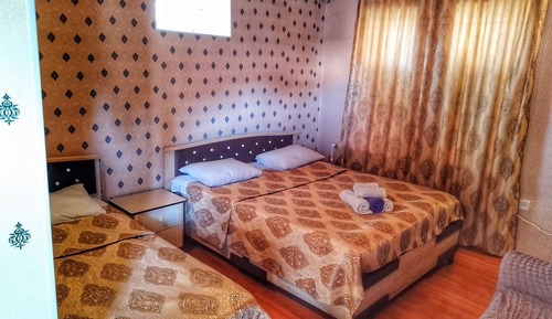 Economy Room