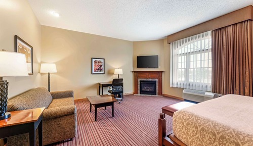Suite, 1 King Bed, Non Smoking, Jetted Tub (with Sofabed)