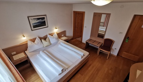 Premium Double Room, 1 Queen Bed, Balcony, Valley View