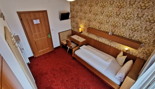 Panoramic Single Room, 1 Twin Bed, Balcony, Valley View