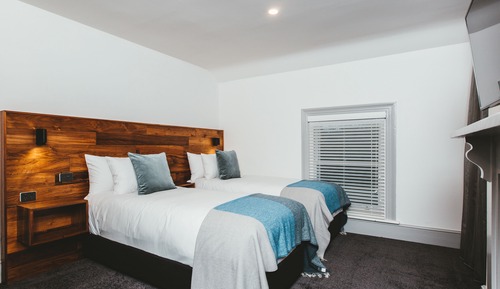Deluxe Studio Suite, 2 Bedrooms