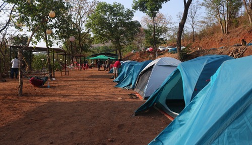Standard Tent, Valley View