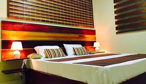 Deluxe Penthouse, 1 King Bed, Jetted Tub