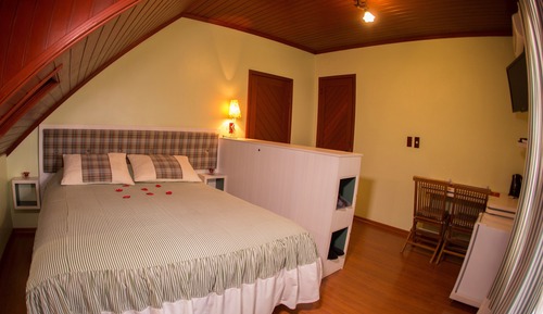 Deluxe Quadruple Room, Hot Tub