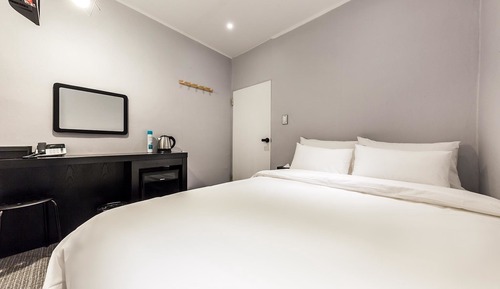 Economy Double Room