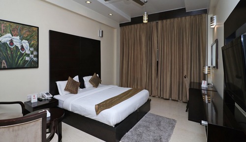 Deluxe Double or Twin Room, 1 King Bed