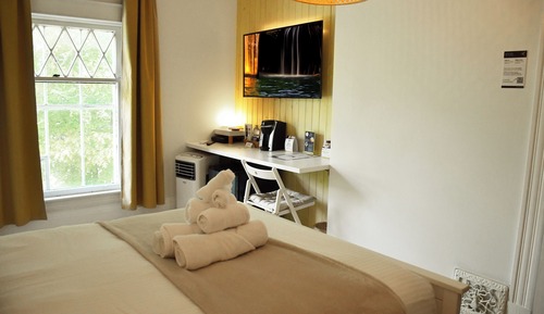 Basic Room, 1 Double Bed, Bathtub