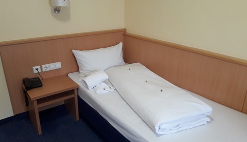 Standard Single Room