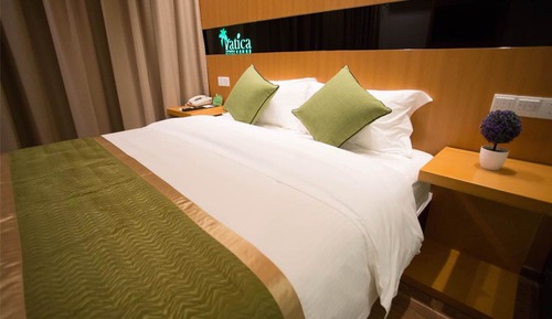 Superior King Room