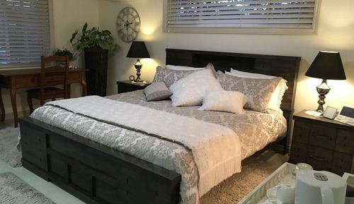 Deluxe Room (The Regal Room)