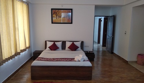 Luxury Single Room, 5 Bedrooms, Non Smoking, River View