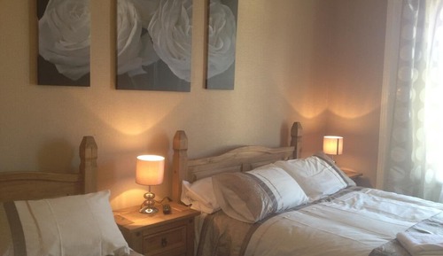 Triple Room, Shared Bathroom