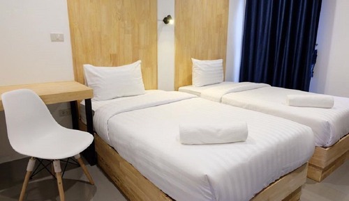 Standard Twin Room