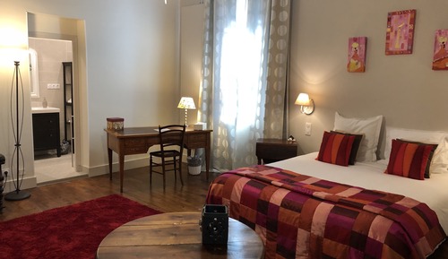 Comfort Double Room, 1 Queen Bed, Private Bathroom, Garden Area (Pigeonnier)