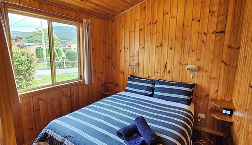 Waterview Cabin
