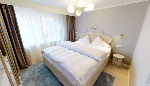 Family Room, 2 Bedrooms, Non Smoking, Mountain View