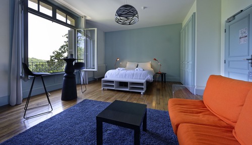 Deluxe Double Room, 1 Queen Bed, Pool View