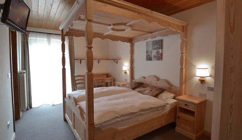 Double or Twin Room, Balcony, Mountain View