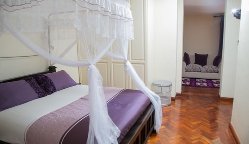 Junior suite with living room & bathtub