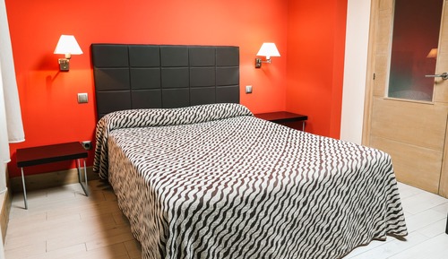 Penthouse, Ensuite (Atico moderno)