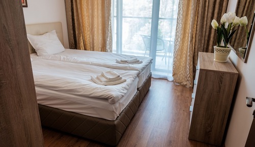 Apartment, 1 Bedroom, Partial Sea View