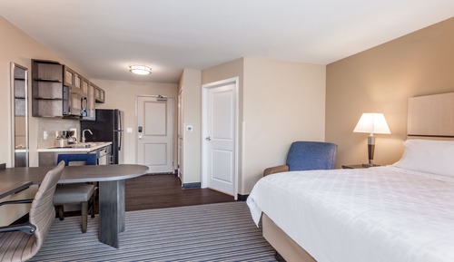 Studio Suite, 1 King Bed, Accessible Bathtub (Accessible Tub)