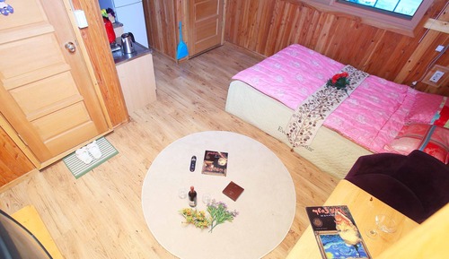 Café Loyal Room