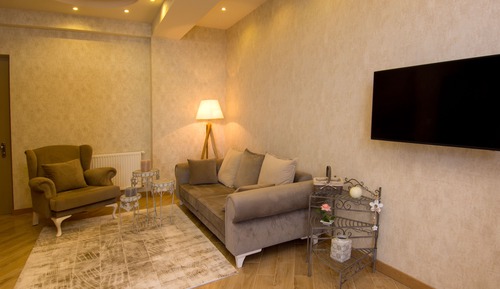Deluxe Apartment, 1 Queen Bed with Sofa bed