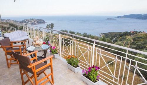 House, 2 Bedrooms, Sea View