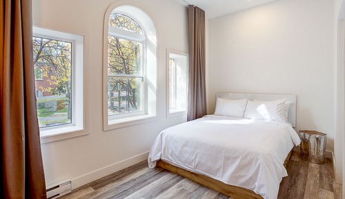 Loft (103)