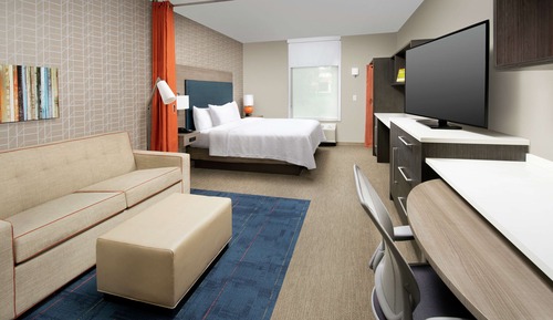 Studio Suite, 1 King Bed with Sofa bed, Non Smoking
